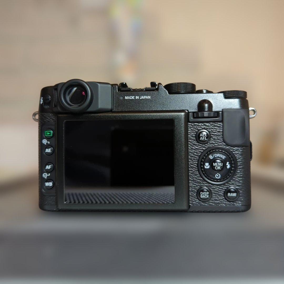 ♫超美品　Fujifilm X10 コンパクトデジタルカメラ