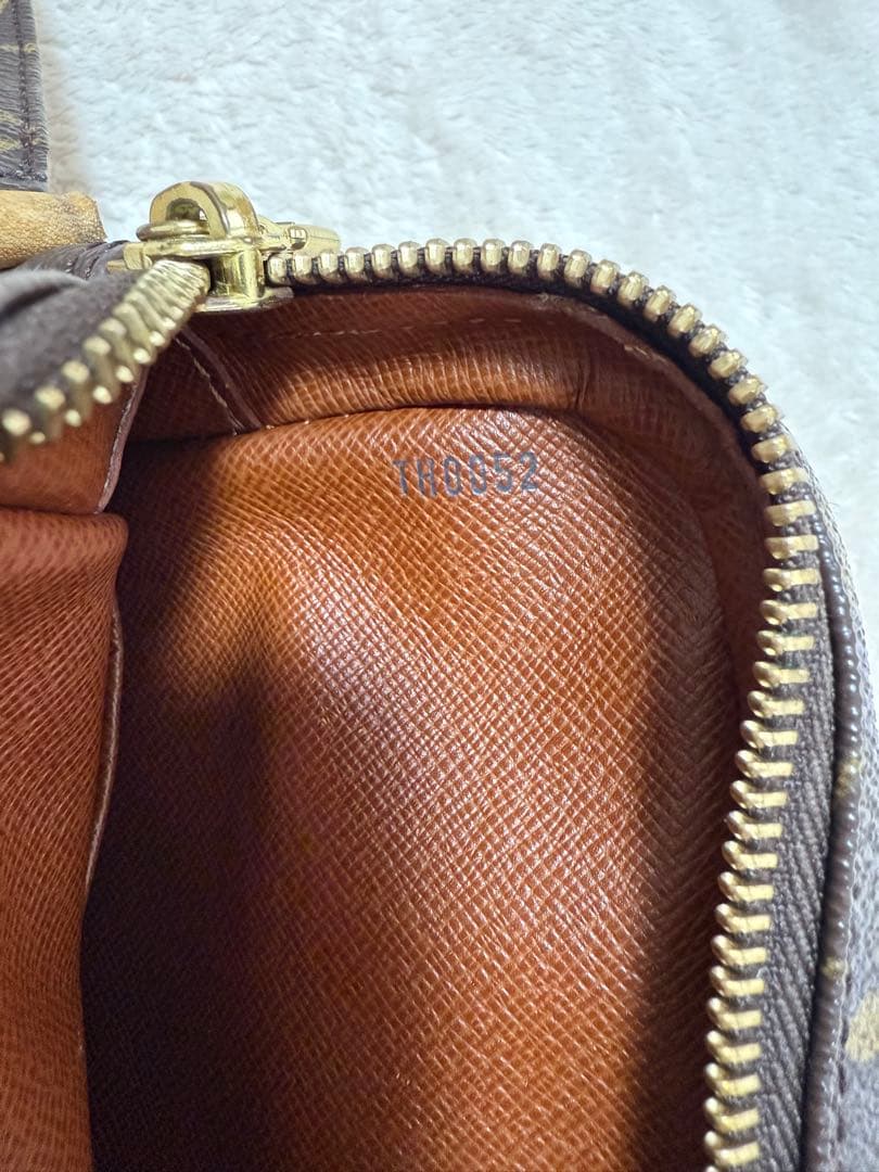 LOUIS VUITTON ショルダーバッグ アマゾン