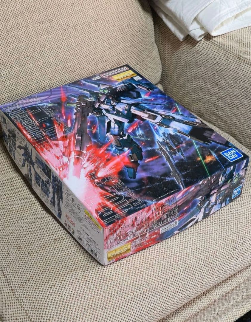 新品未開封 MG 1/100 RZG-95C リゼル 隊長機