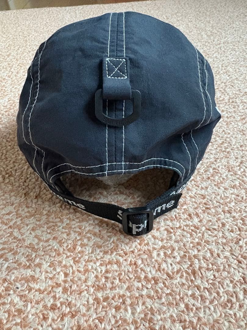 Supreme 黒 キャップ ストラップ付き