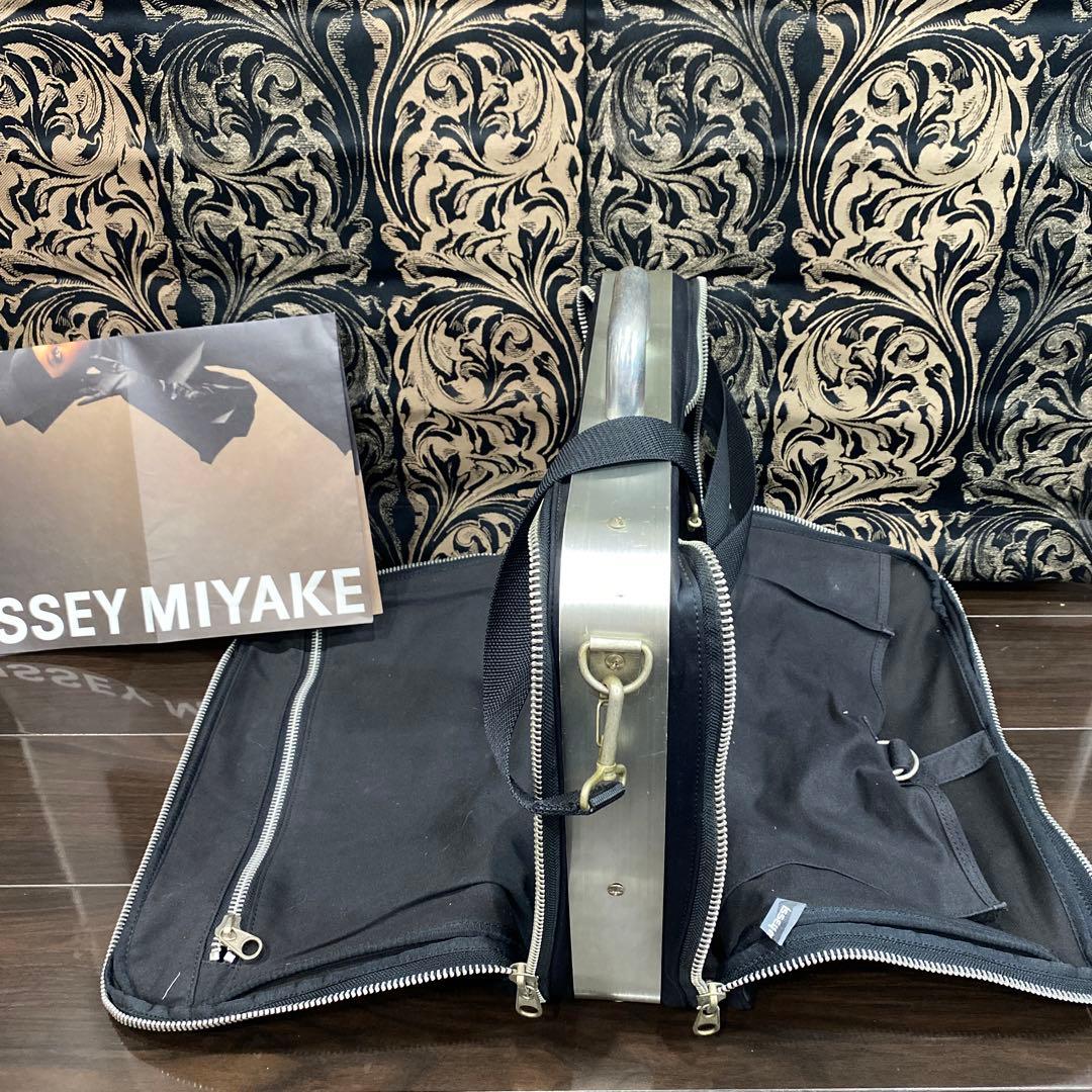 ★貴重　ISSEY MIYAKE トランク