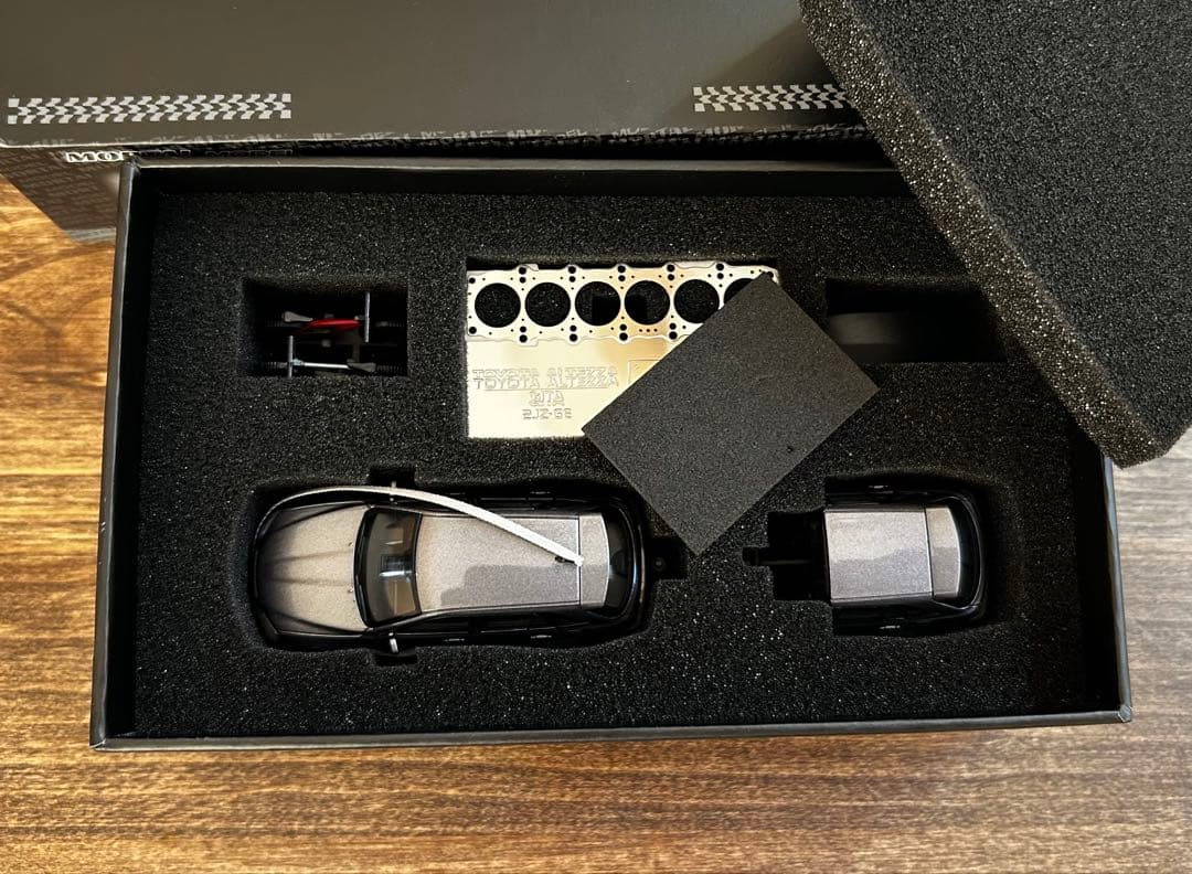 MORTAL 1/64 ALTEZZA アルテッツァ ジータ トレーラー グレー