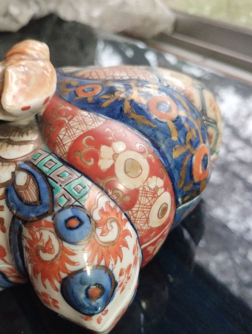 古伊万里　チョウと蝉