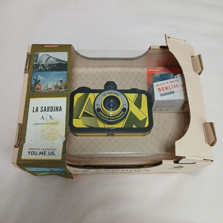 フィルムカメラ LomographyLaSardinabyArmaniExchange