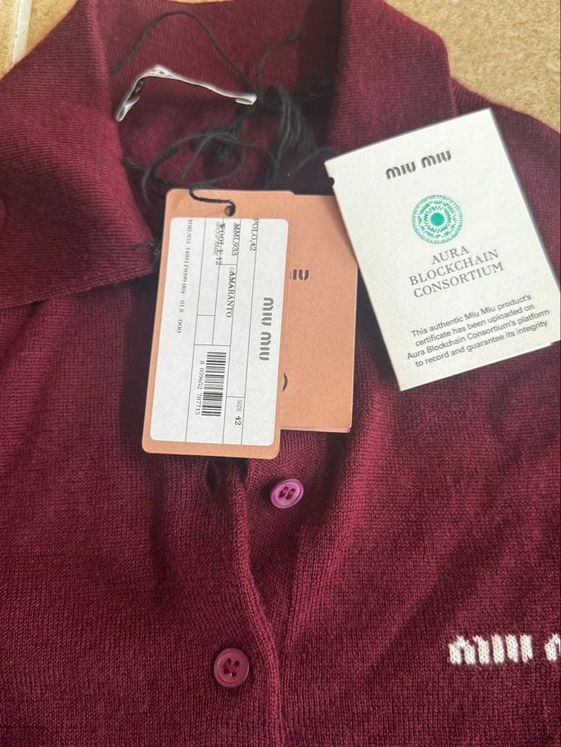 miu miu バーガンディ ニット　ポロシャツ