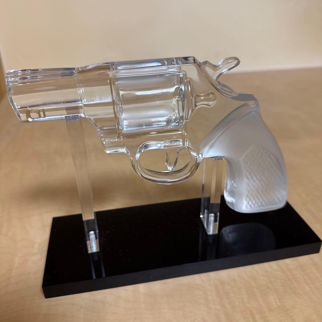 ロイヤル ド シャンパーニュ リボルバー 銃 クリスタル ガン 台座付き