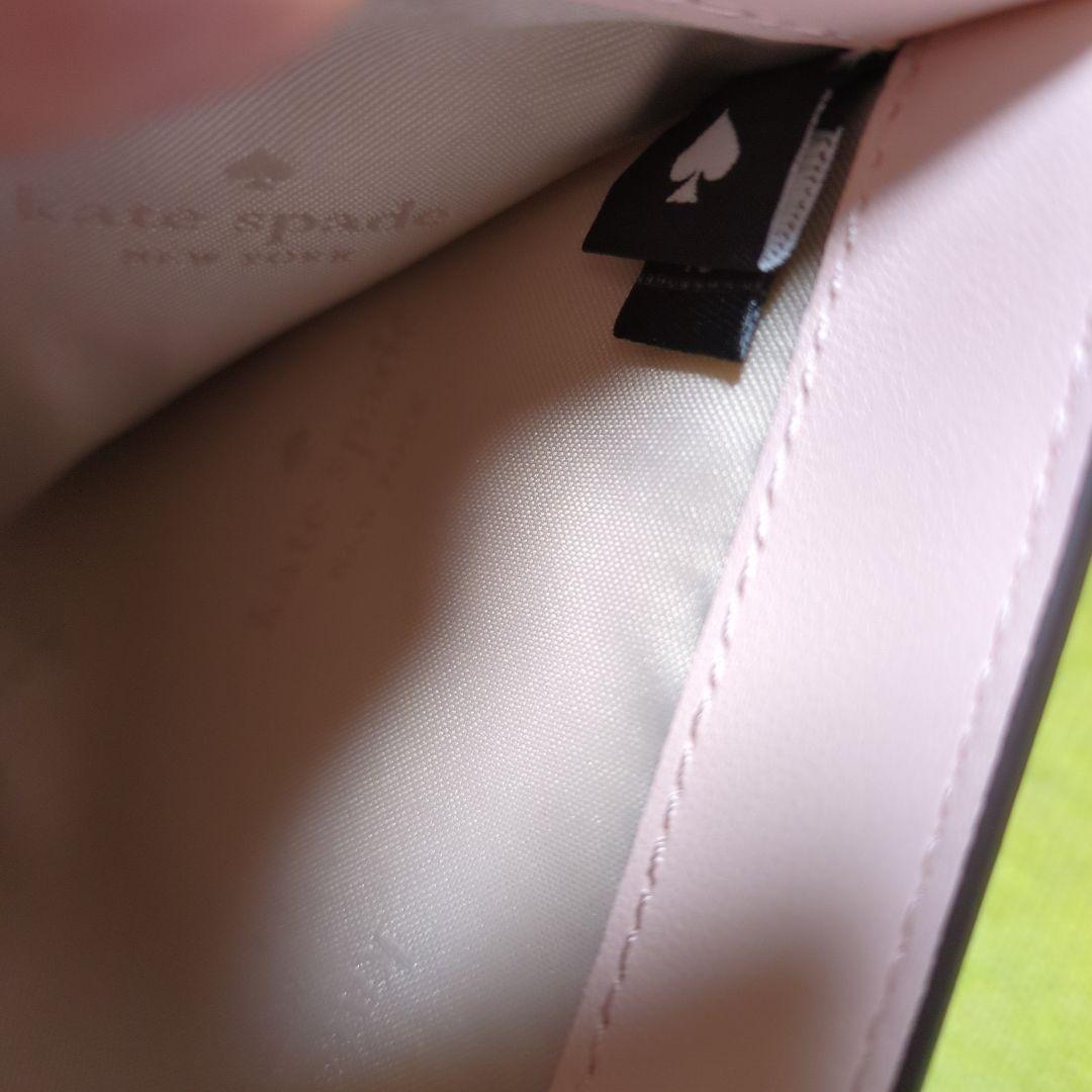 ぴ*様 箱付き新品未使用kate spade 花柄 二つ折り財布