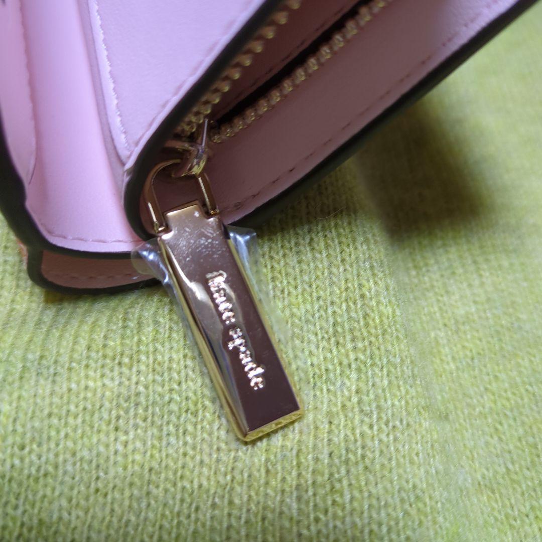 ぴ*様 箱付き新品未使用kate spade 花柄 二つ折り財布