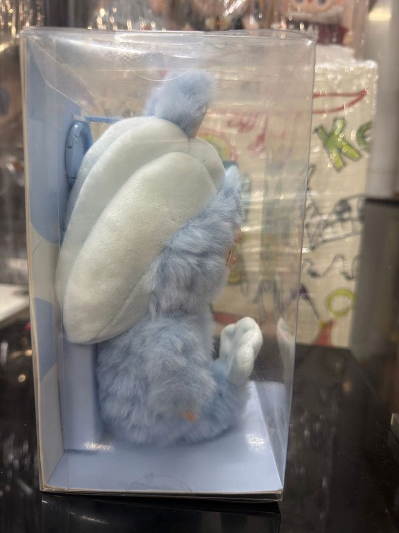 ラブブLabubu Hide and Seek Singapore