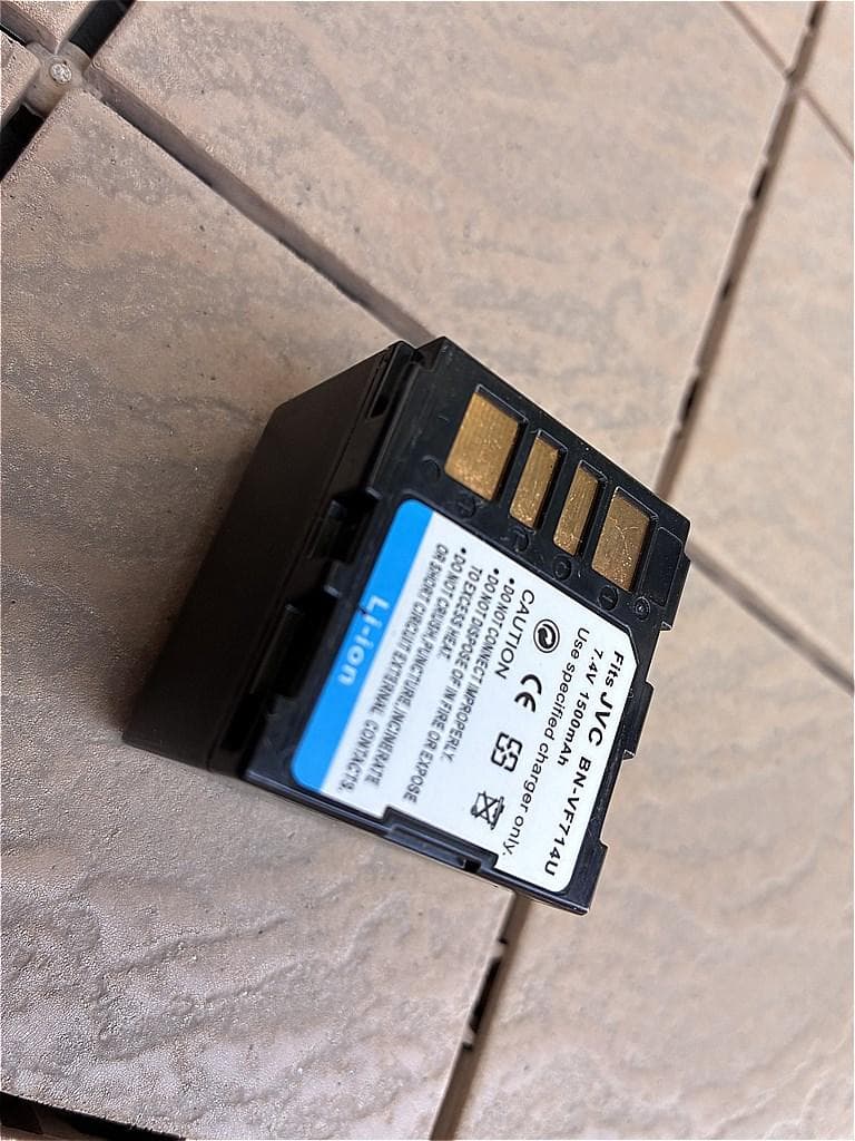 Victor 3CCD ビデオカメラ 本体