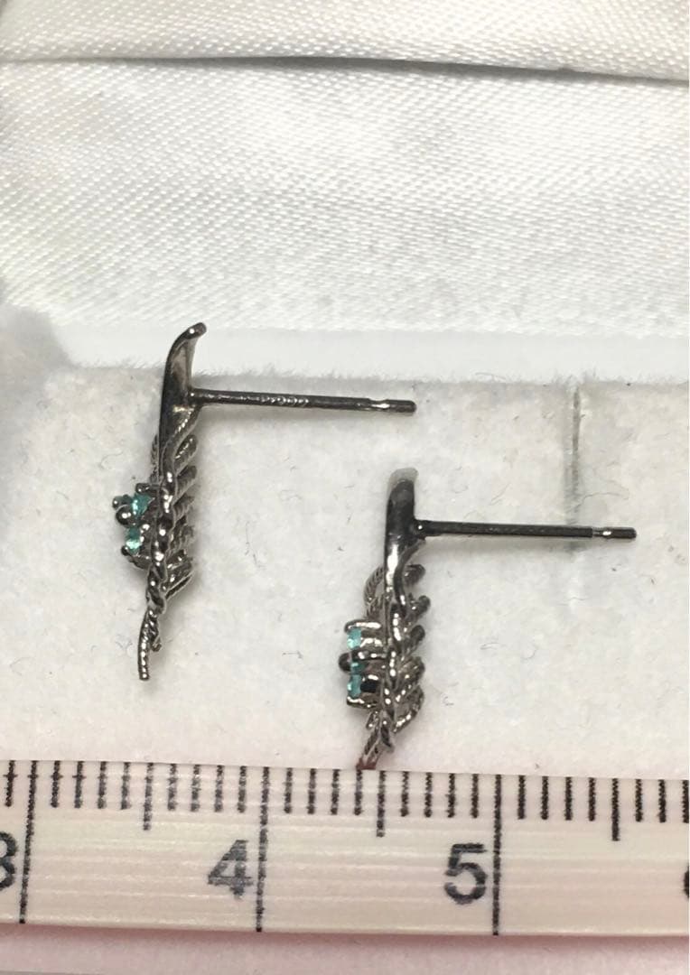 霧中島　パライバトルマリン　リーフピアス　ソーティング