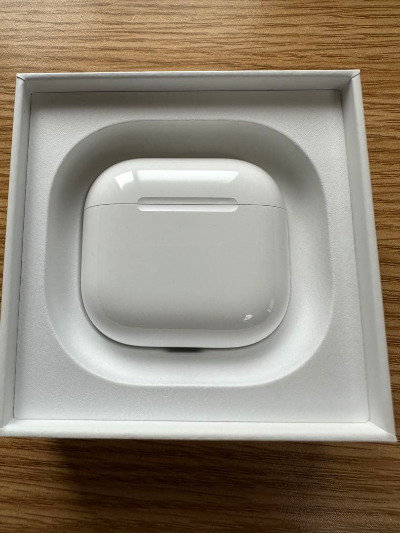 Apple Airpods4 ケースのみ【正規品、未使用品】