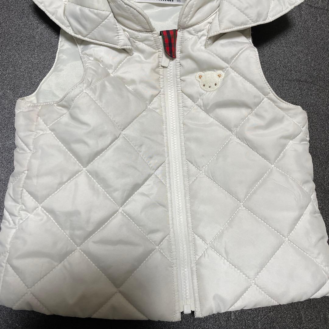 極美品familiarファミリア❤️ 素敵なフード付き中綿ベスト 80cm