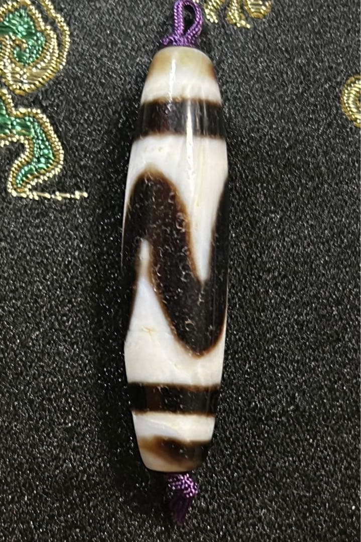 虎牙天珠　馬蹄痕　ハンドメイド品／送料込　匿名発送／チベット　天珠　お守り