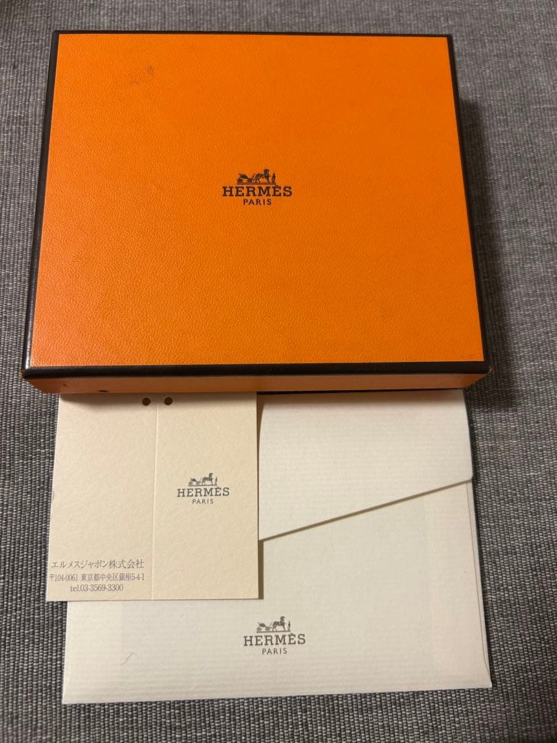 エルメス　シルクイン　コンパクト　エトゥープ