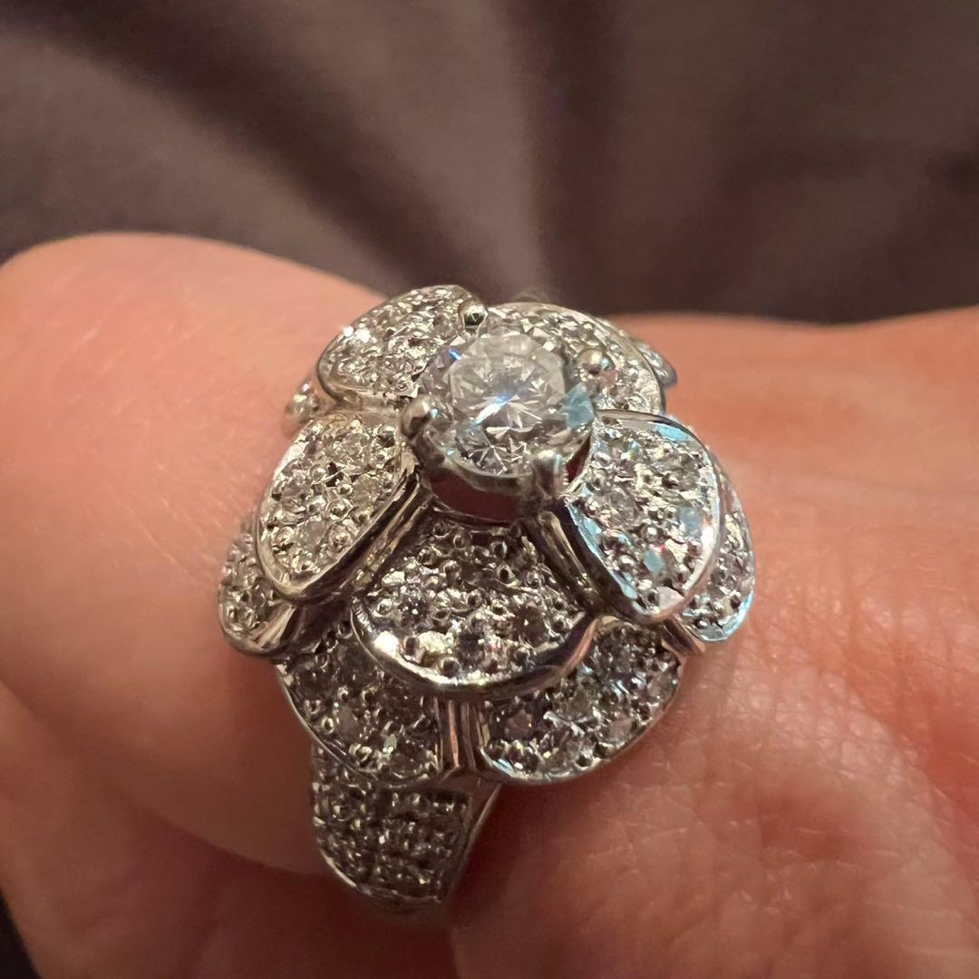 ⭕️最終価格⭕️フラワーデザインpt900ダイヤモンドリング　１6号