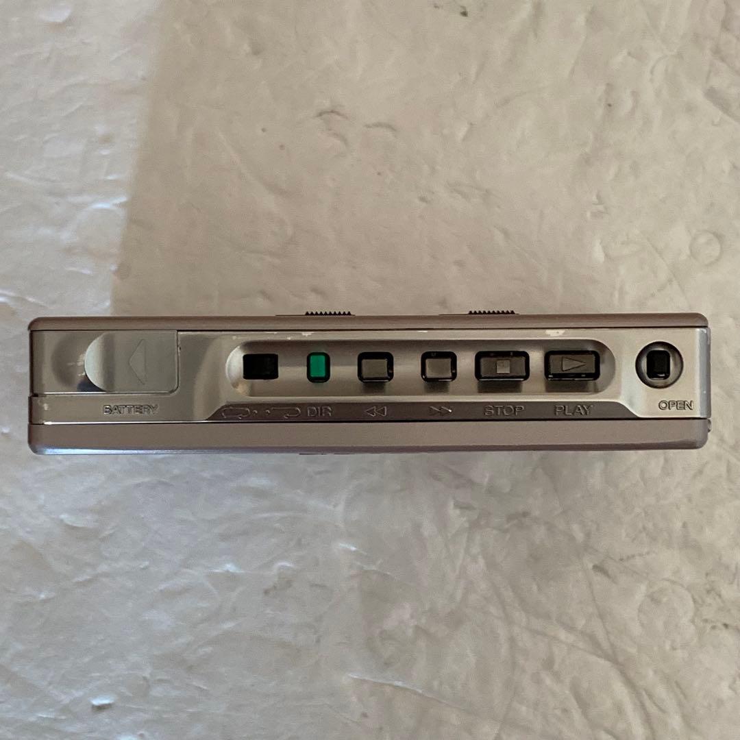 ジャンク ソニー SONY WALKMAN WM-190 壊れています