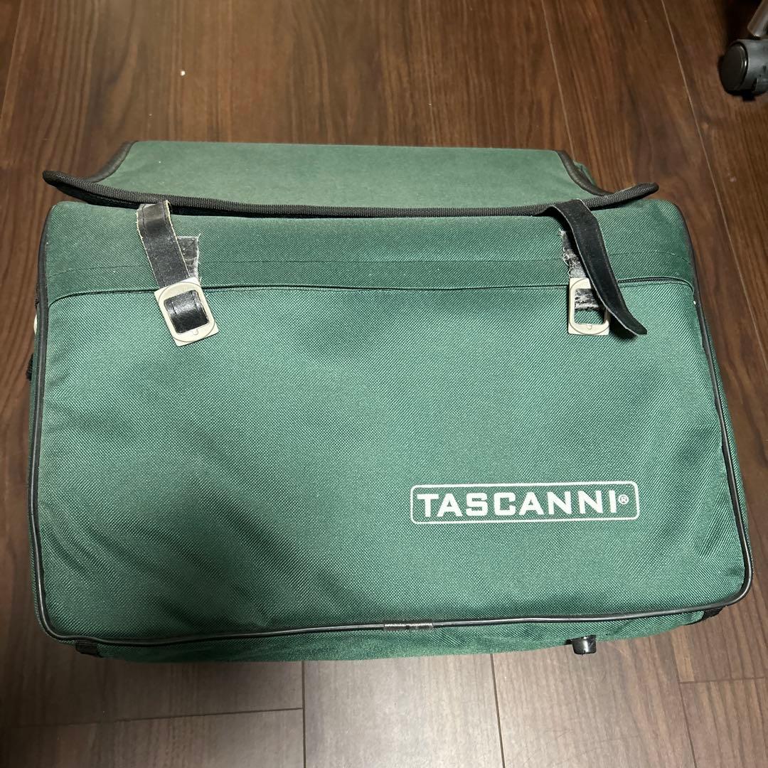 TASCANNI アコーディオン