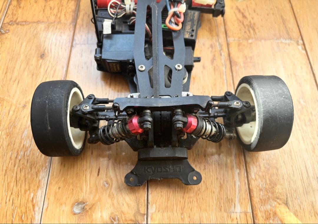 京商　KYOSHO SPIDER スパイダー TF-3 シャーシ