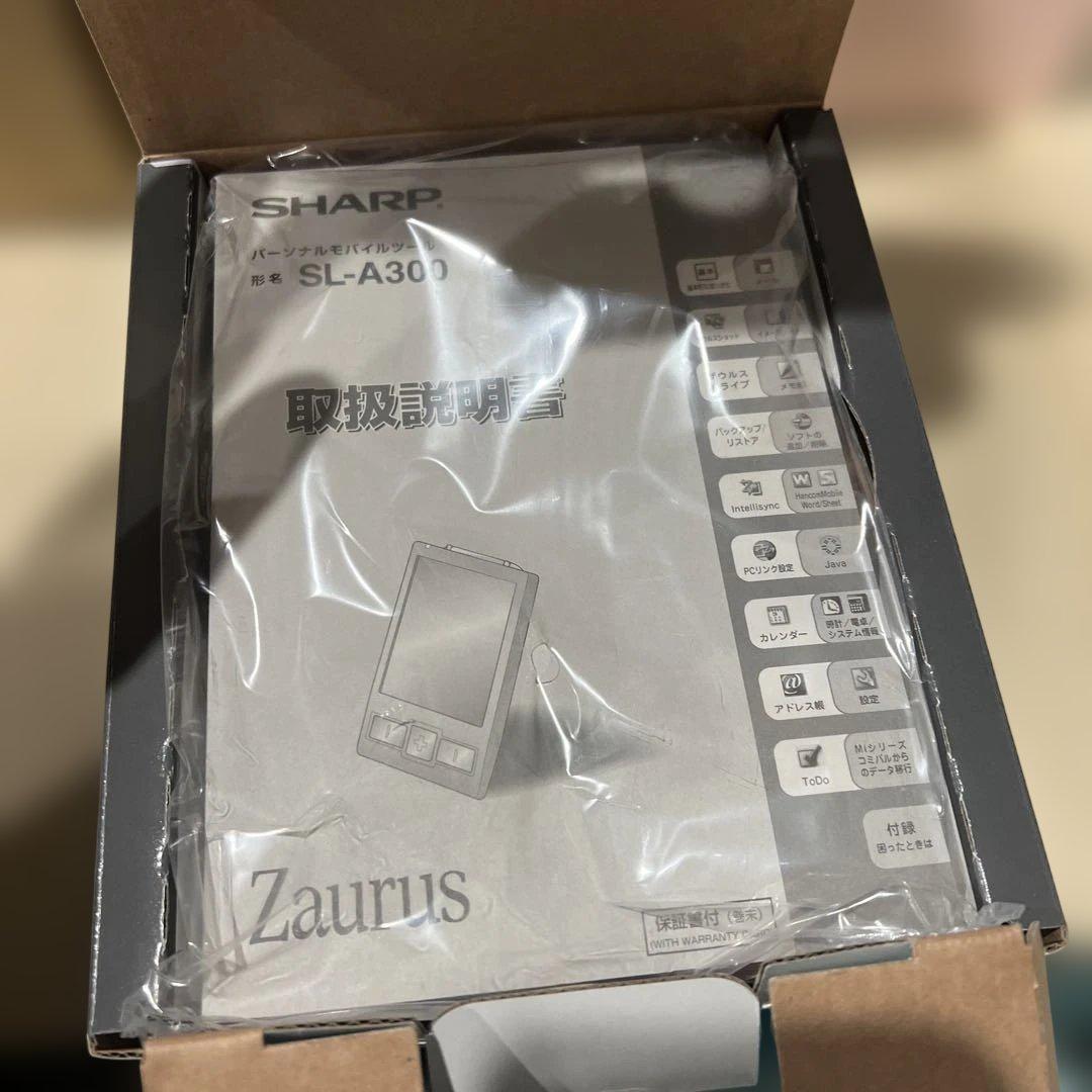 携帯電話本体 SHARP SL-A300 SL-C700 CE-JC1 Zaurus