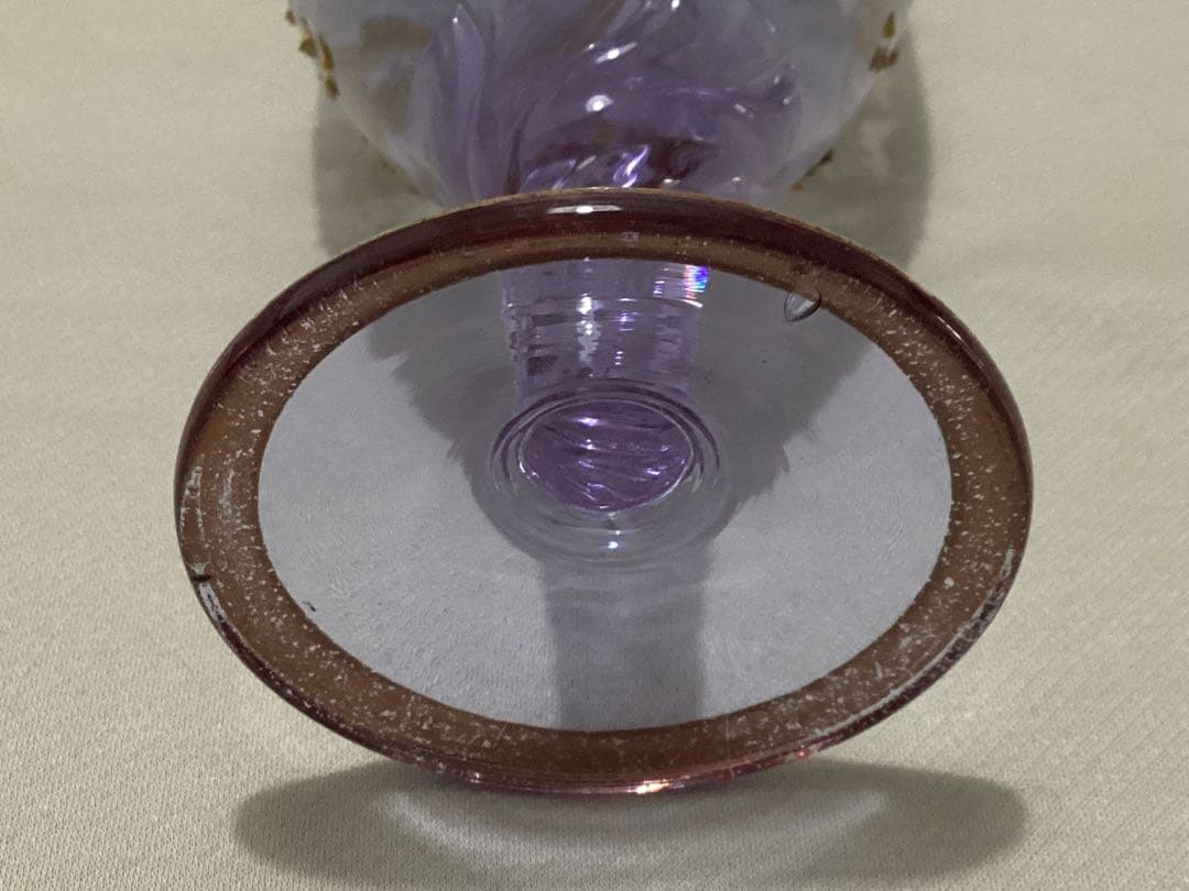 ヴィンテージ　リモージュワイングラス　金粒　紫色の高脚グラス 金色装飾　希少品