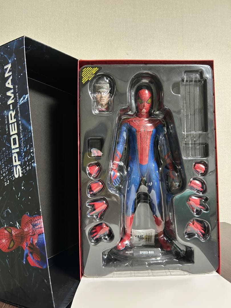 ホットトイズ　アメイジングスパイダーマンフィギュア