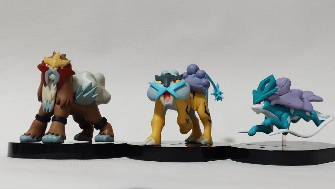 立体ポケモン図鑑SPECIAL03伝説のポケモン編 エンテイ ライコウ スイクン