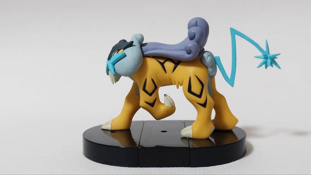 立体ポケモン図鑑SPECIAL03伝説のポケモン編 エンテイ ライコウ スイクン