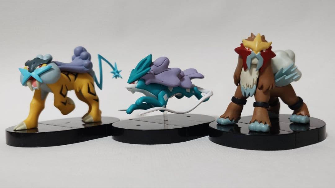 立体ポケモン図鑑SPECIAL03伝説のポケモン編 エンテイ ライコウ スイクン