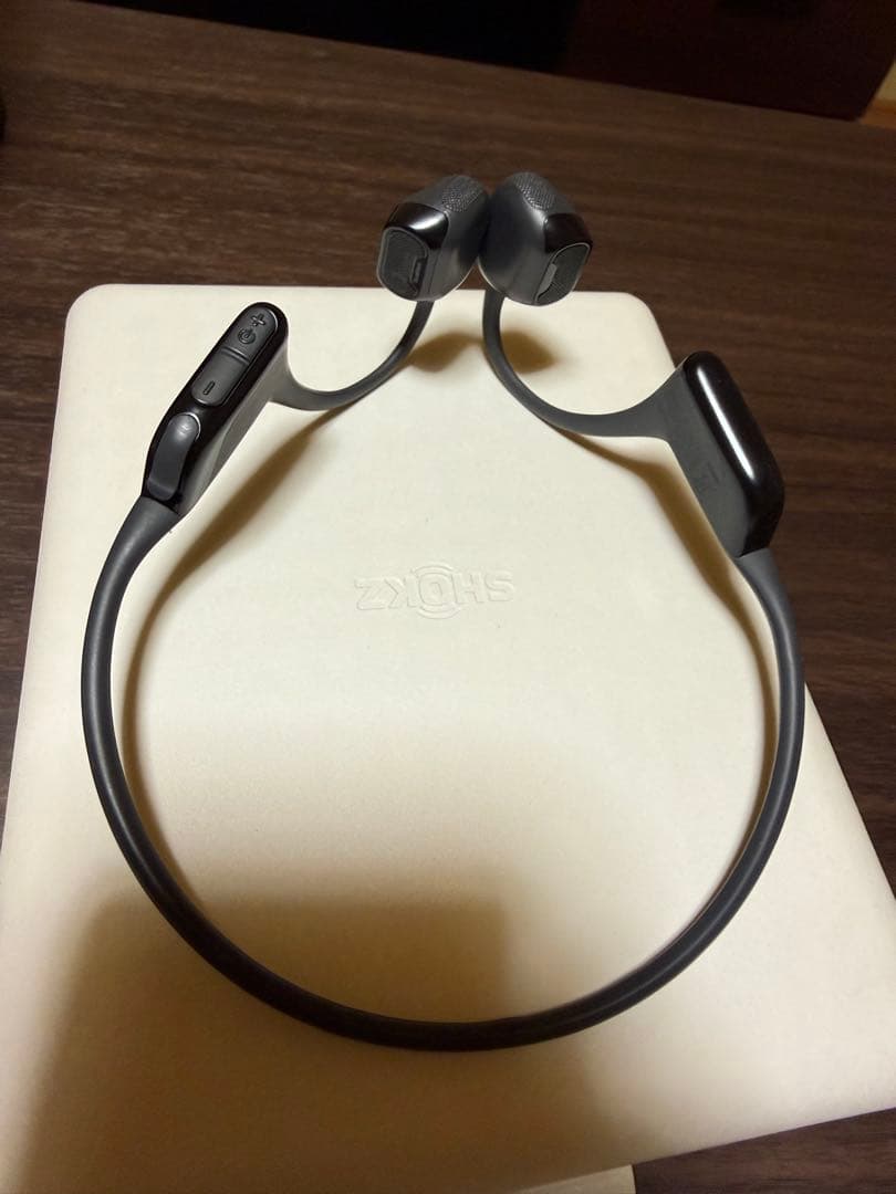 し*ん様 SHOKZ Open Run Pro2 骨伝導イヤホン ブラック 訳あ