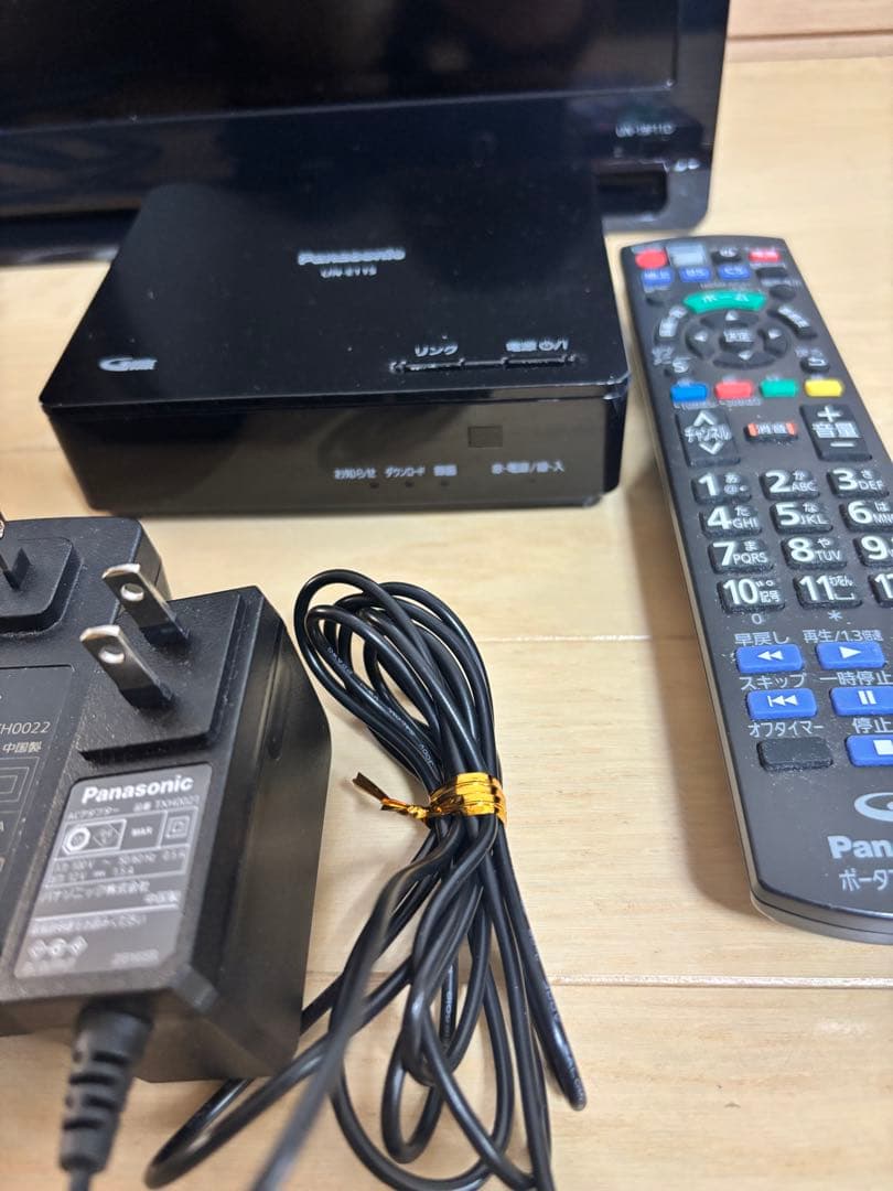 Panasonic プライベートビエラ ポータブルテレビ UN-19F11D