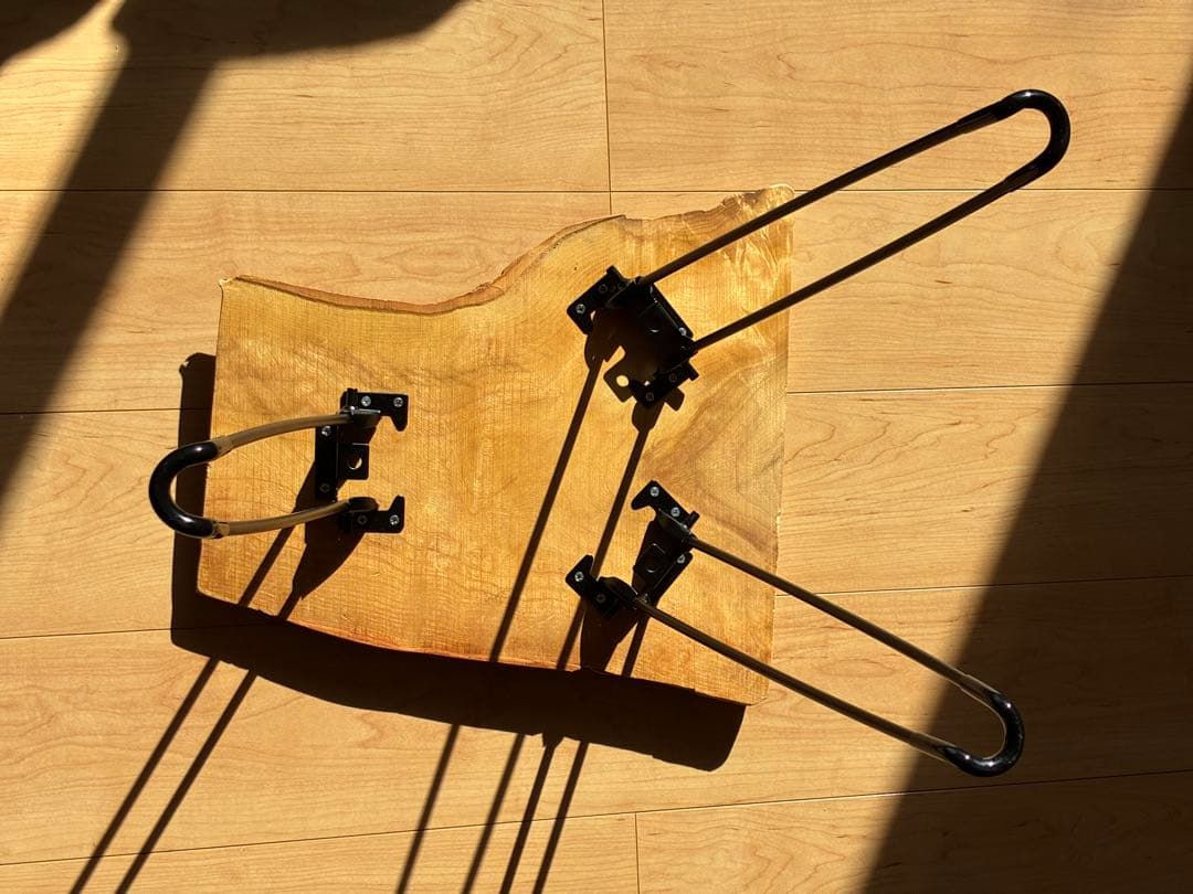 国産無垢天然一枚板サイドテーブル｜国産広葉樹 × ブラックアイアン｜一点もの