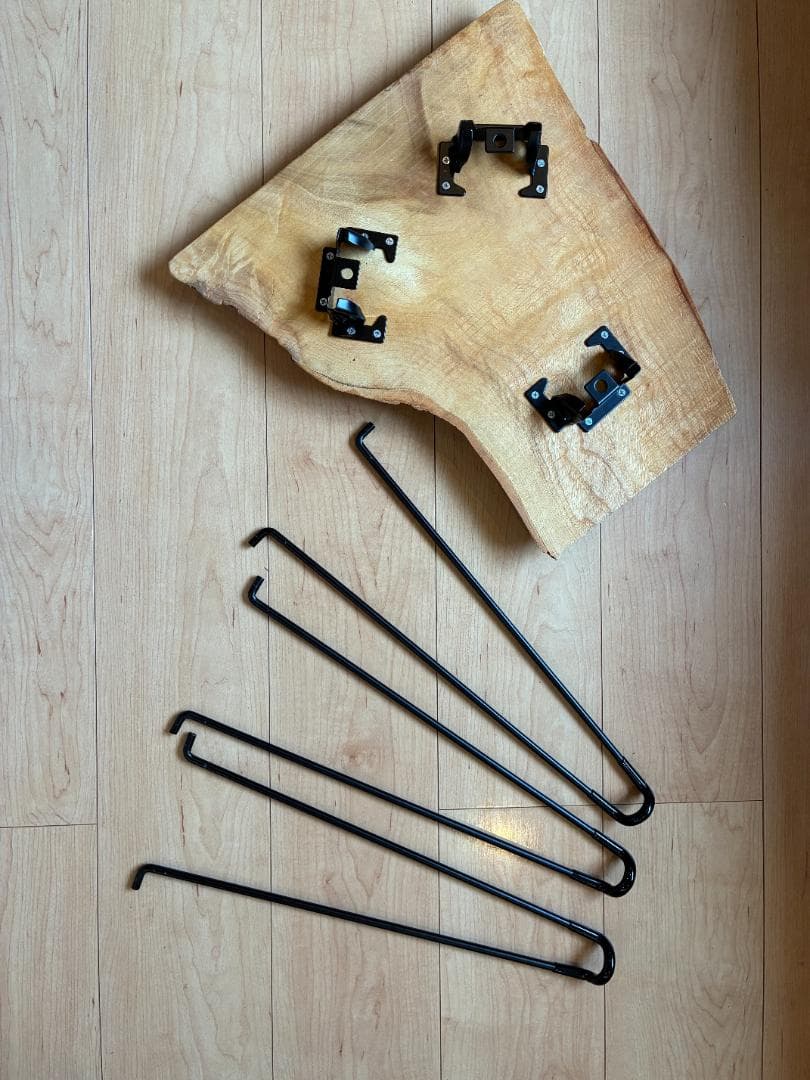 国産無垢天然一枚板サイドテーブル｜国産広葉樹 × ブラックアイアン｜一点もの