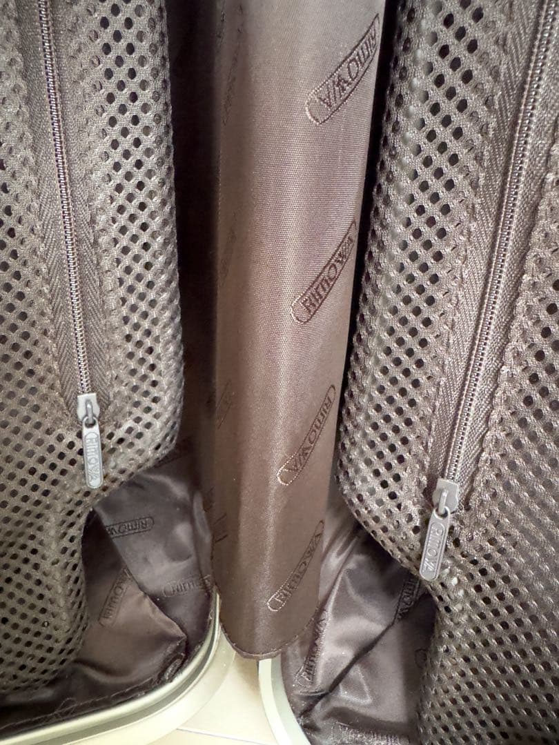 RIMOWA トパーズ チタニウム 34L 4輪 シャンパンゴールド