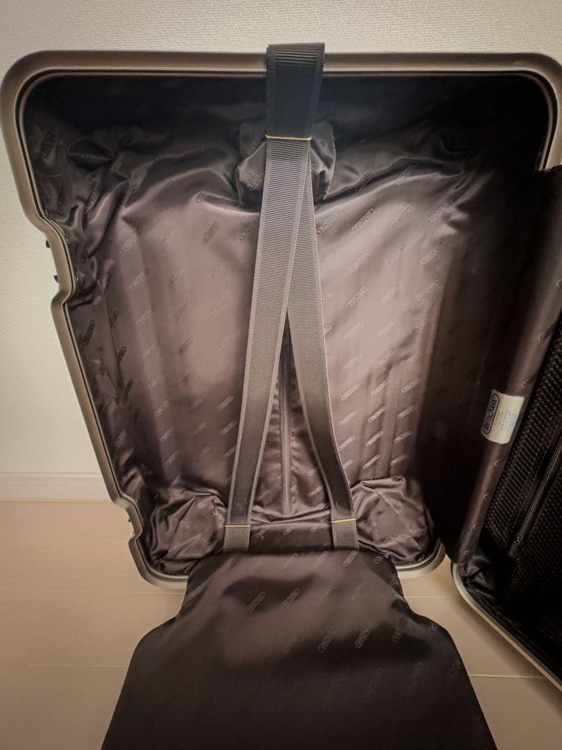 RIMOWA トパーズ チタニウム 34L 4輪 シャンパンゴールド