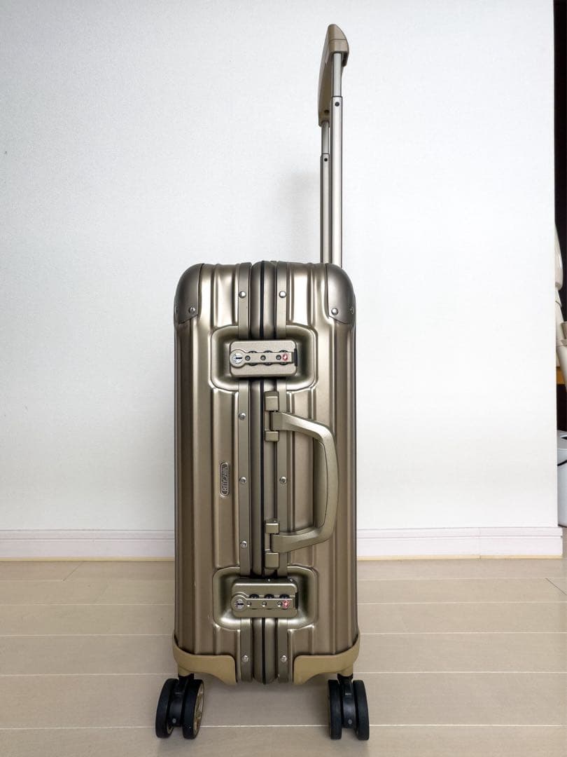 RIMOWA トパーズ チタニウム 34L 4輪 シャンパンゴールド