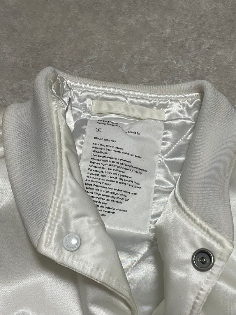 WTAPS TEAM JACKET. WHITE HERALDRY スタジャン