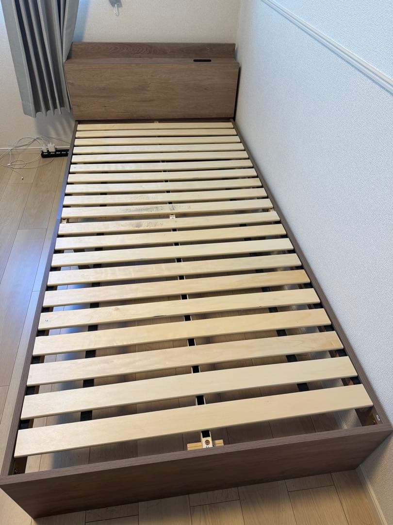 m*i様 送料込み！ RASIK(ラシク)シングルベッド