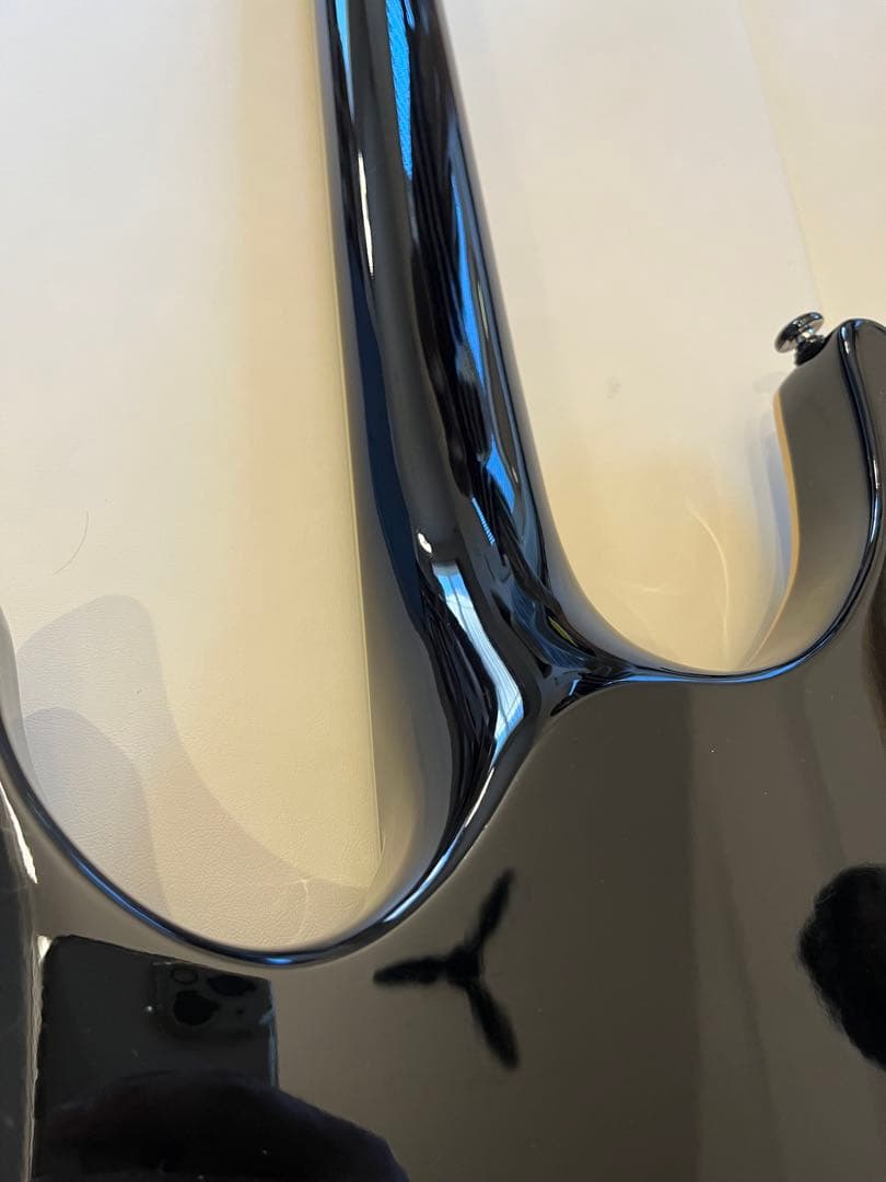 エレキギターおよびケース