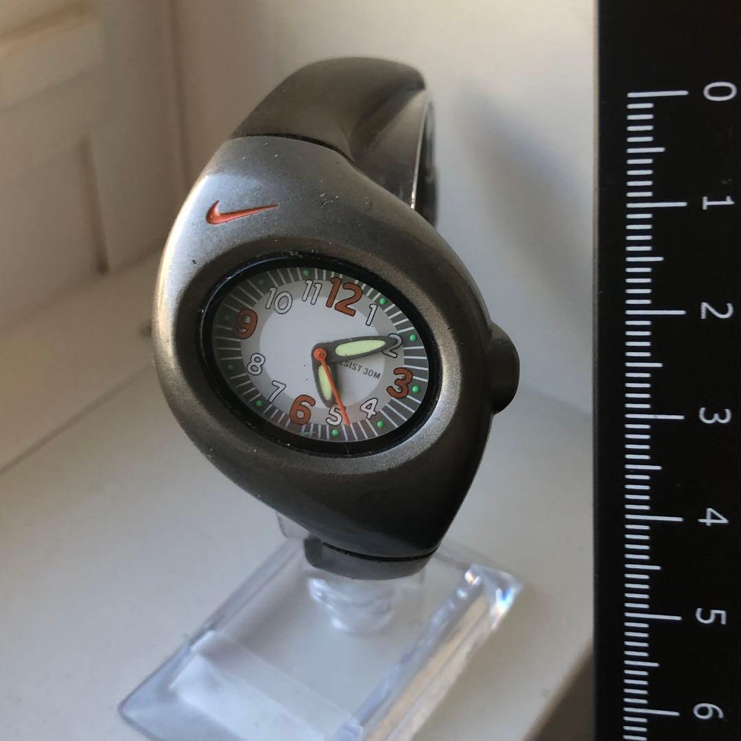 Nike アナログ時計 ラバーベルト