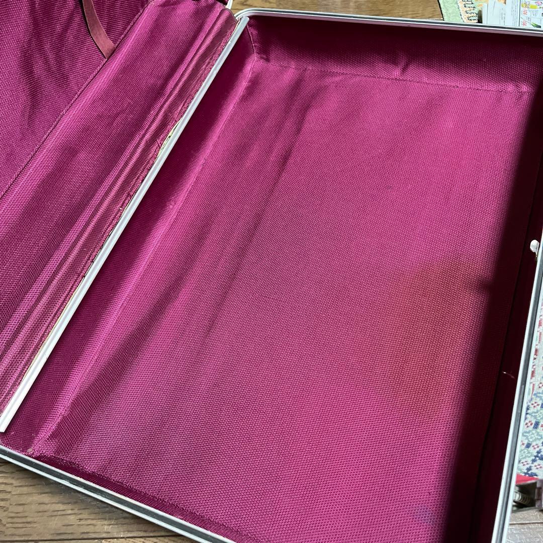 素敵な内装【鍵つき】レア大型赤ハリバートンゼロハリバートンビンテージスーツケース