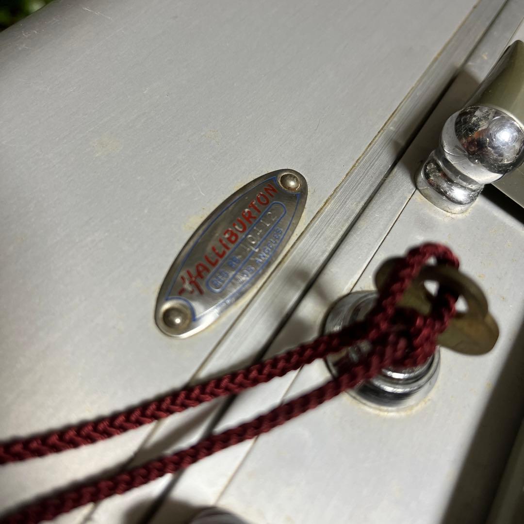 素敵な内装【鍵つき】レア大型赤ハリバートンゼロハリバートンビンテージスーツケース