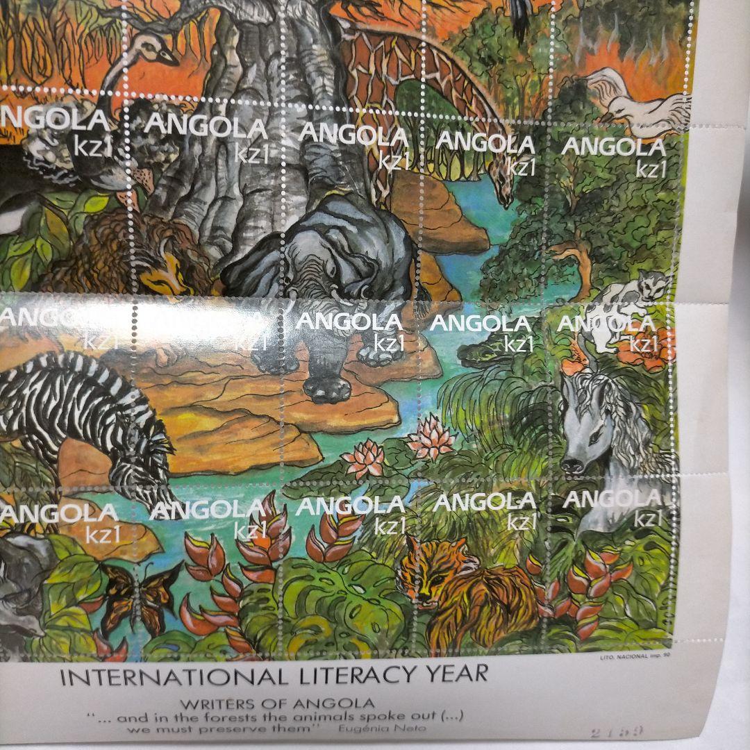 売約外国切手 アンゴラ 動物と森大型30面切手入りシート未使用 訳あり