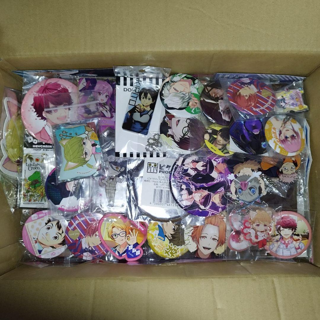 大量 アニメ ゲーム グッズ 缶バッジ 紙類 まとめ売り 格安 処分 セット