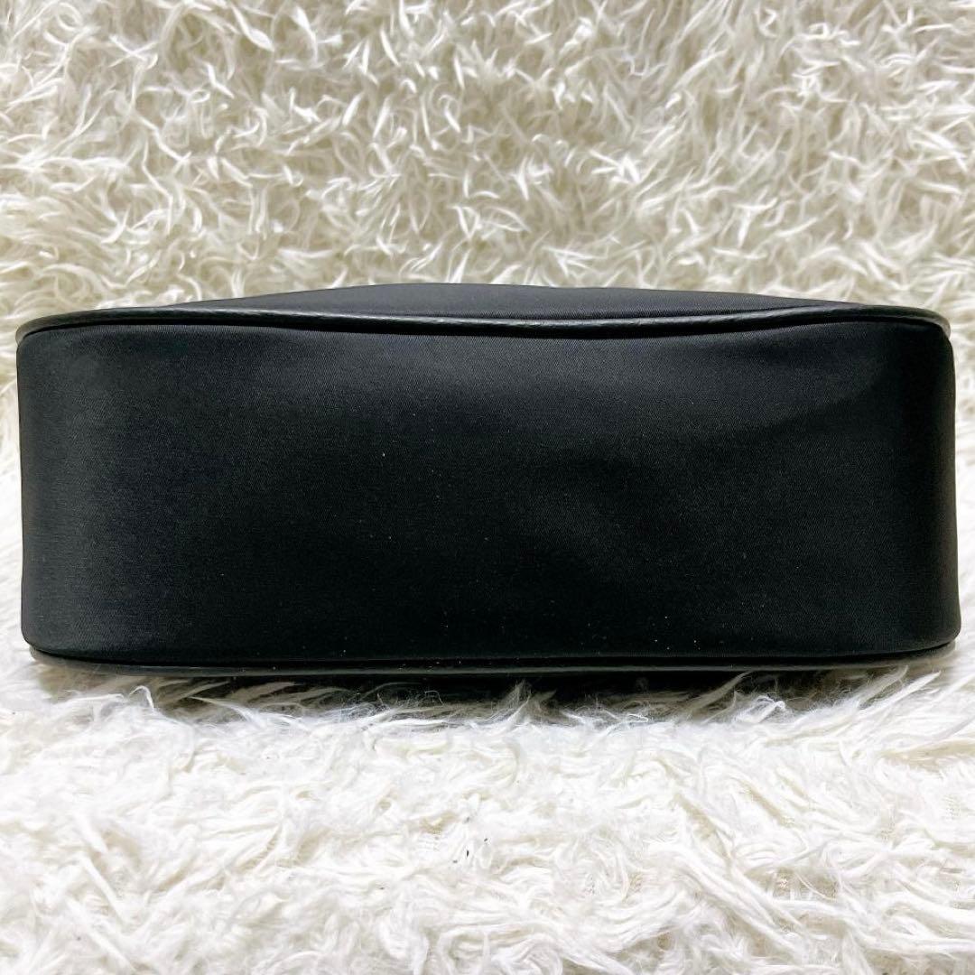 美品 ココセリュックスゴールド ハーフムーン 2way ショルダーバッグ 黒