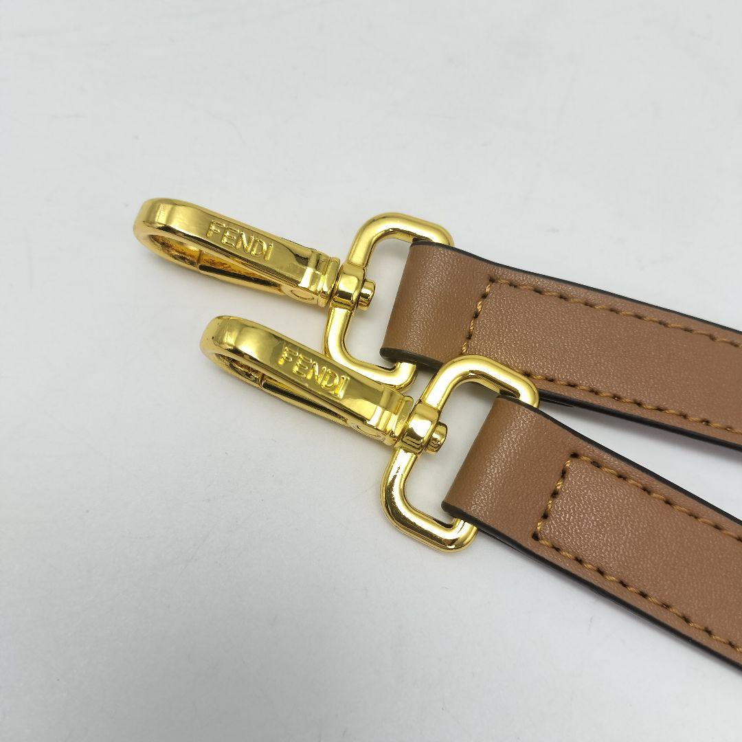 未使用に近い✨フェンディ　ショルダーストラップ　レザー　ブラウン