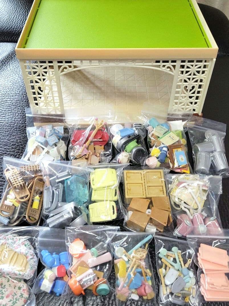 【入手困難】シルバニア＊大量小物まとめ売り【ガレージつき】