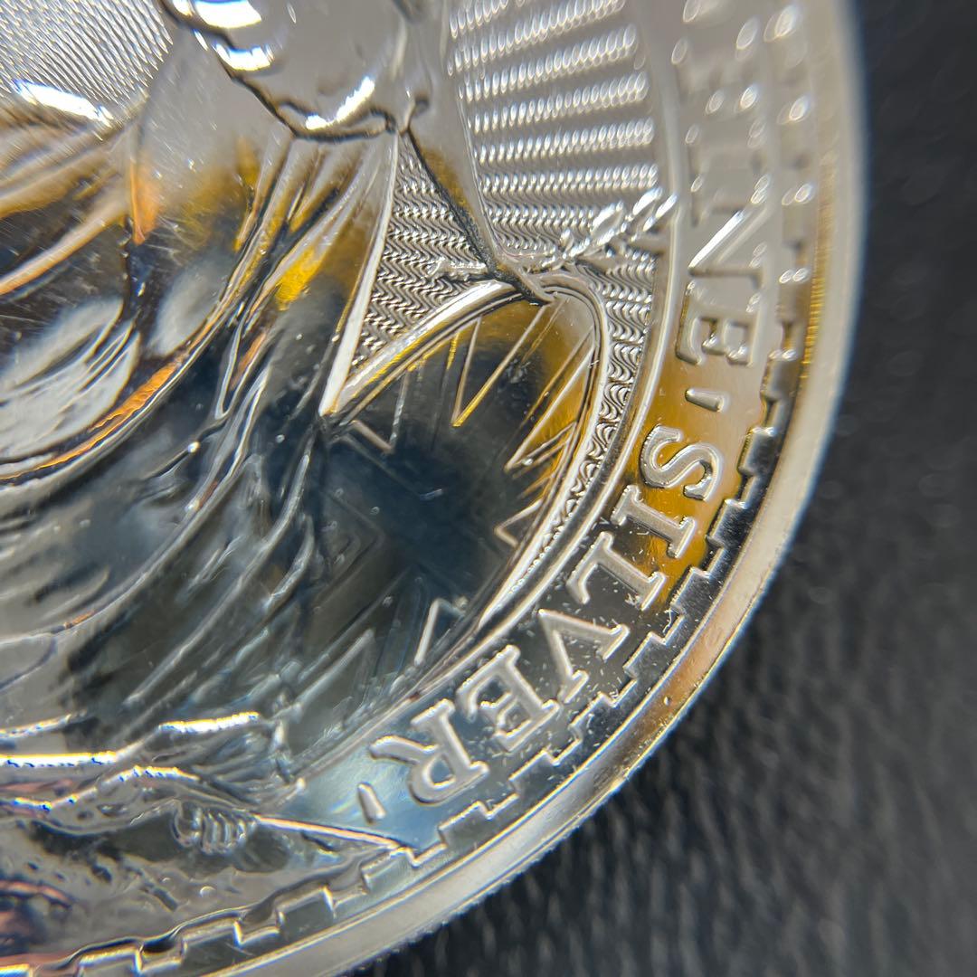 【純銀】2018年エリザベス2世ブリタニア　2ポンド銀貨　英国