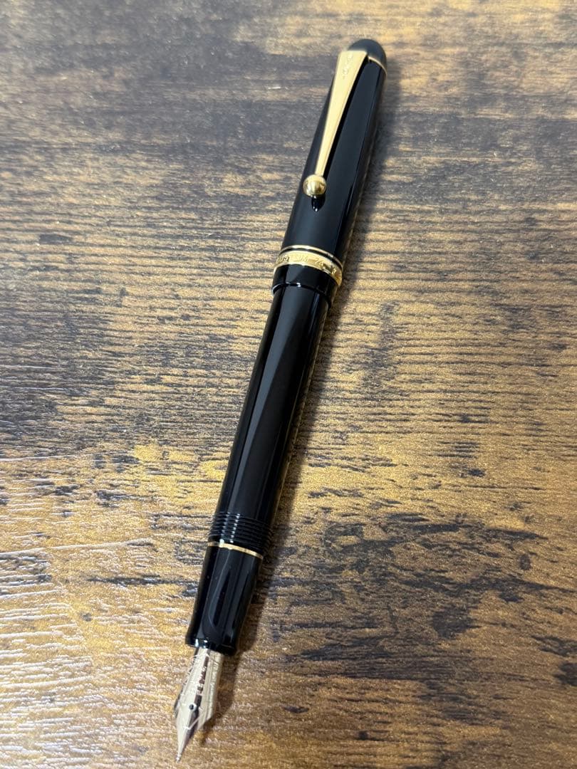 新品未使用　2005年製　74 SMニブ (軟中字) 14金　ゴールド　万年筆