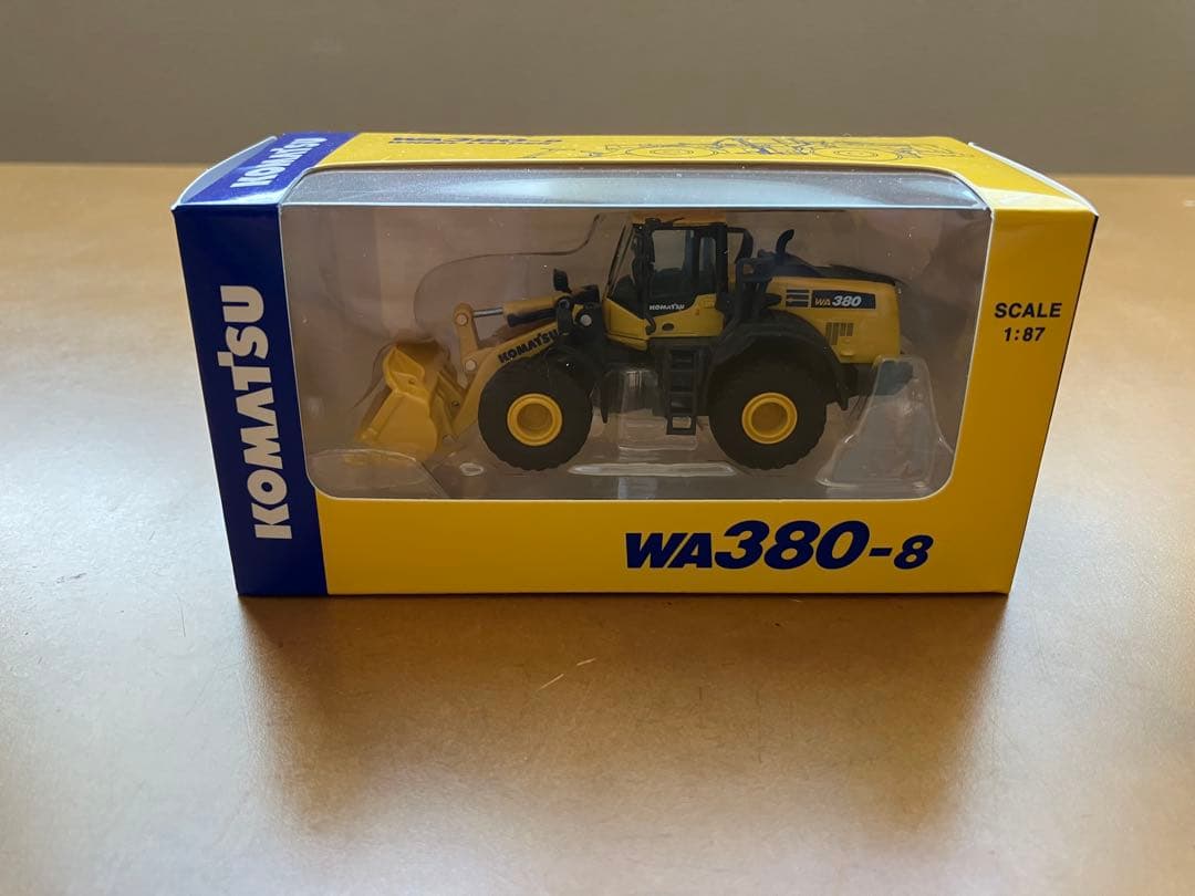 KOMATSU 株主優待重機ミニカーセット　非売品